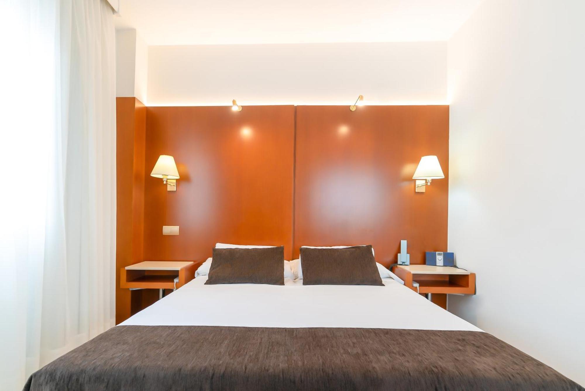 Ponferrada Plaza Hotel Ngoại thất bức ảnh