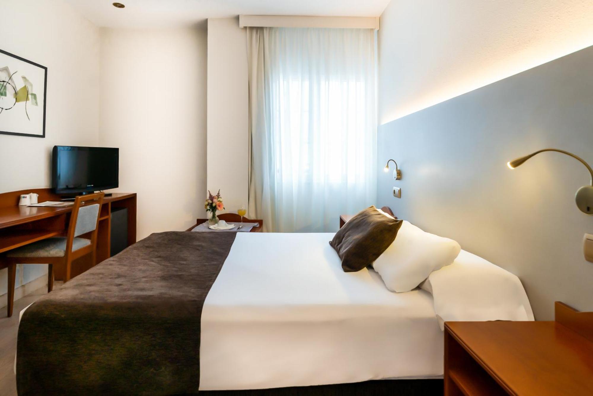 Ponferrada Plaza Hotel Ngoại thất bức ảnh