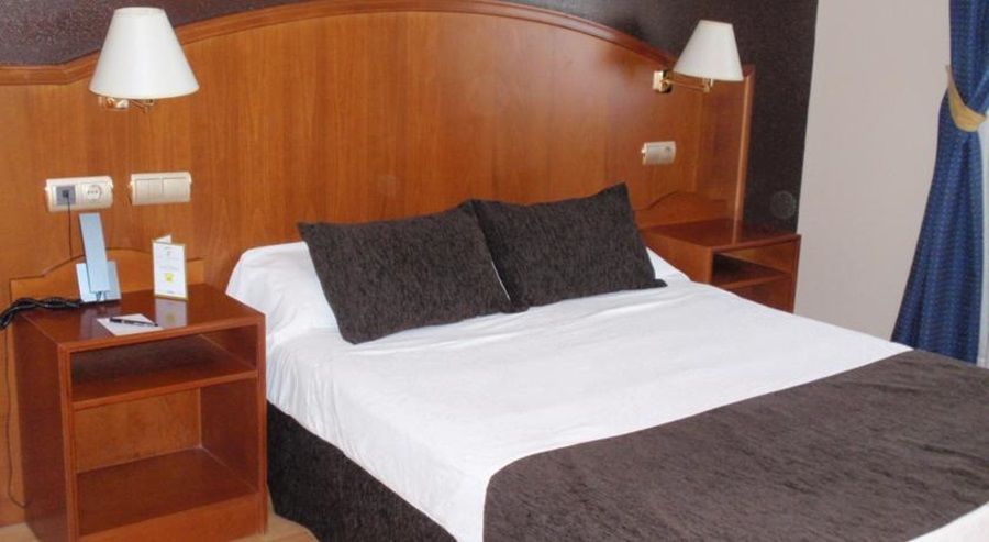 Ponferrada Plaza Hotel Ngoại thất bức ảnh