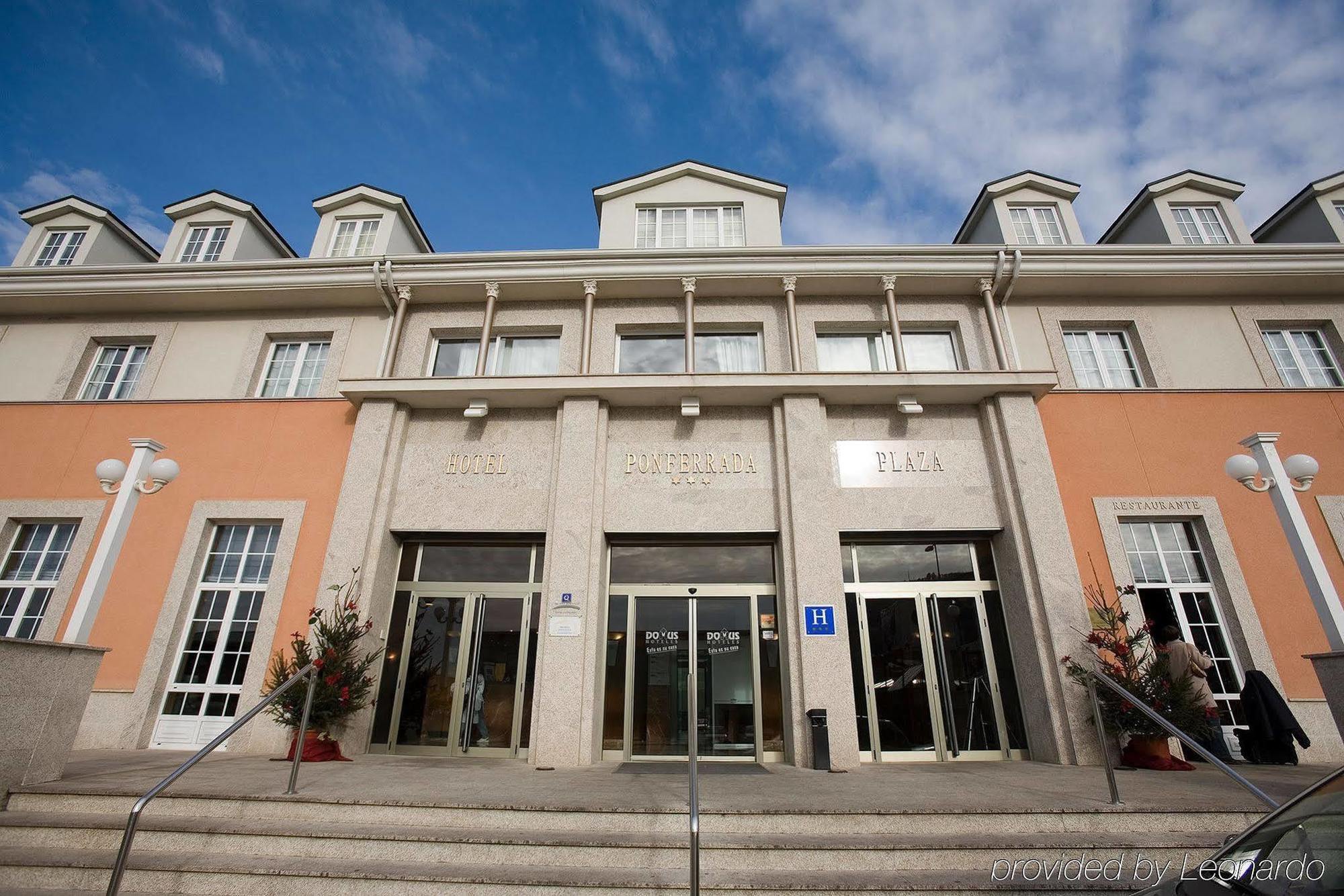 Ponferrada Plaza Hotel Ngoại thất bức ảnh